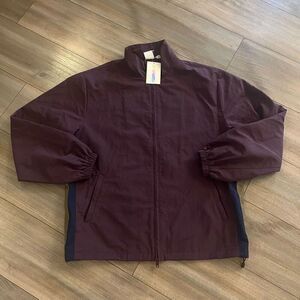 UnDefeated Maroon Athletic Casual Windbreaker Men Large‎
